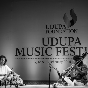 Ustad Zakir Hussain & Niladri Kumar