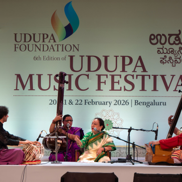 Begum Parveen Sultana- Vocal, Dr Ravindra Gururaj Katoti- Harmonium, Sri Ojas Adhya- Tabla